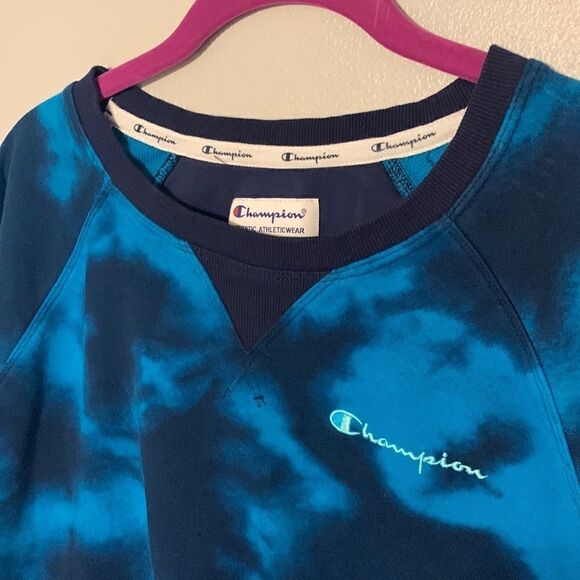 Champion Sweatshirt Woman's Large Blue Tie Dye Cropped Round Neck Pullover - Picture 2 of 6
